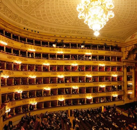 Limousine & Chauffeur Service Teatro alla Scala
