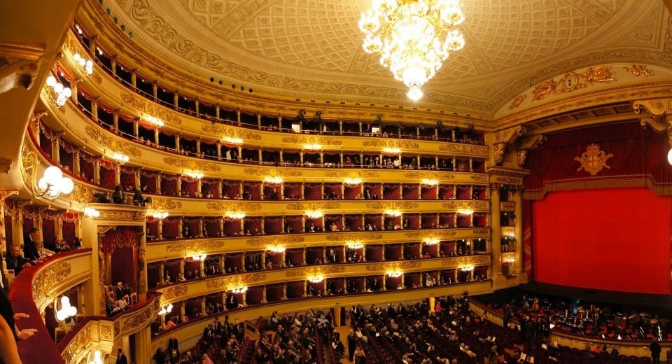 Limousine & Chauffeur Service Teatro alla Scala